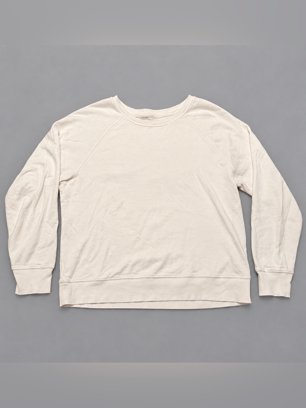 Athleta Sundown Sweatshirt White Cream Raglan Pullover Size M